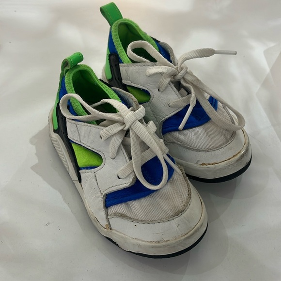 Nike Other - RARE Nike Baby Huarache Sneakers Original - Size: 6.5